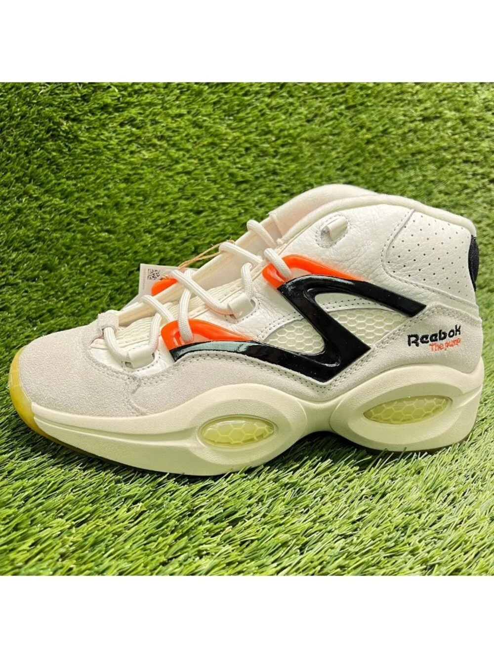 Reebok Question Pump Universe Mens Size 7.5 Ivory Black Basketball Shoes Sneaker